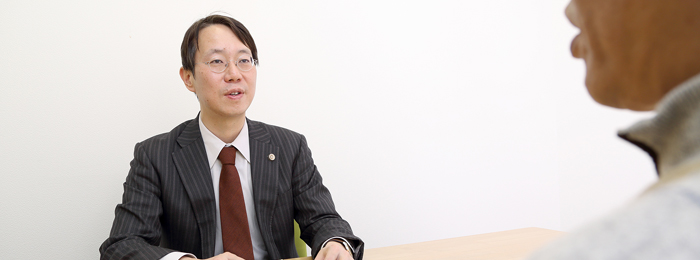 弁護士インタビュー